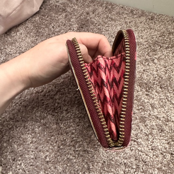 Tory Burch Wallet - Picture 4 of 6